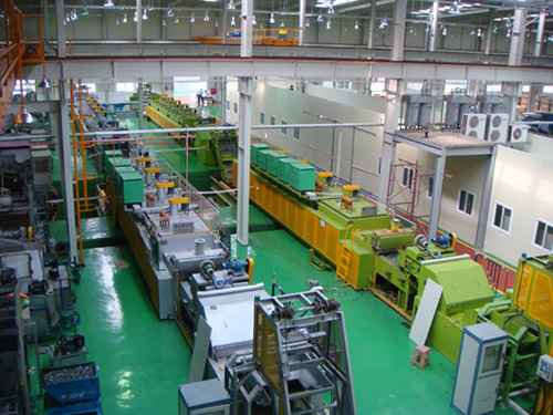 Roller net belt fastener heat treatment production line